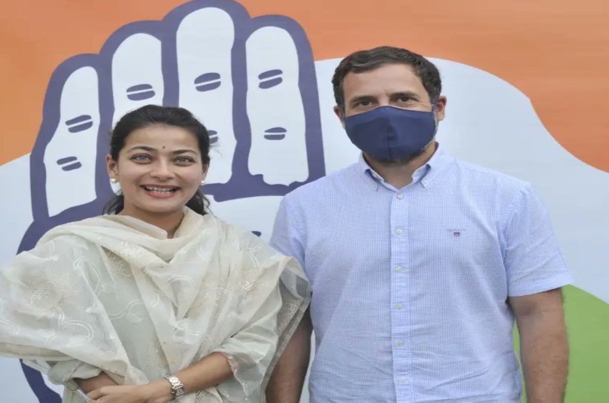 राहुल गांधी आणि पंतप्रधान नरेंद्र मोदी यांच्यात हाच फरक, प्रणिती शिंदेंनी उदाहरणासहच सांगितलं