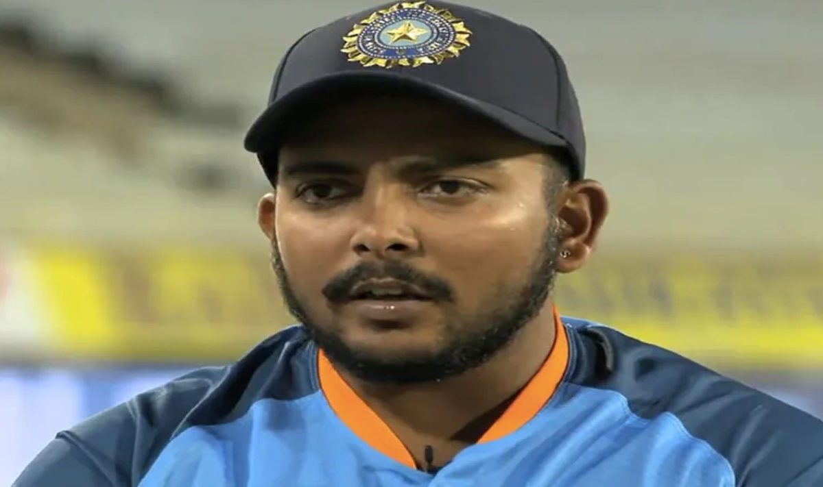 Prithvi Shaw Car Attack : मोठी बातमी, पृथ्वी शॉच्या कारवर हल्ला, भर रस्त्यात बेसबाल स्टिकने कार फोडली