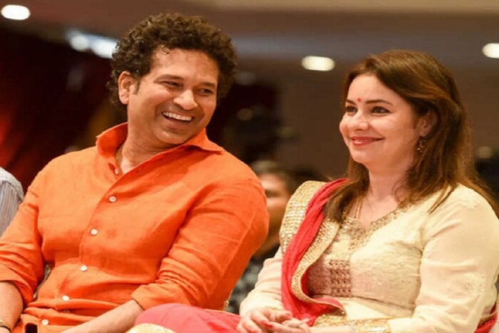 क्रिकेटचा देव अशी ख्याती असणारा भारताचा माजी क्रिकेटर सचिन तेंडुलकर याने 24 May 1995 रोजी अंजली हिच्याशी विवाह केला. अंजली ही प्रोफेशनने डॉक्टर असून सचिन पहिल्याच नजरेत तिच्या प्रेमात पडला होता. मैदान गाजवणाऱ्या सचिनला त्याची पत्नी अंजली नेहमी प्रोत्साहन द्यायची. अंजली ही सचिन पेक्षा पाच वर्ष मोठी आहे. 