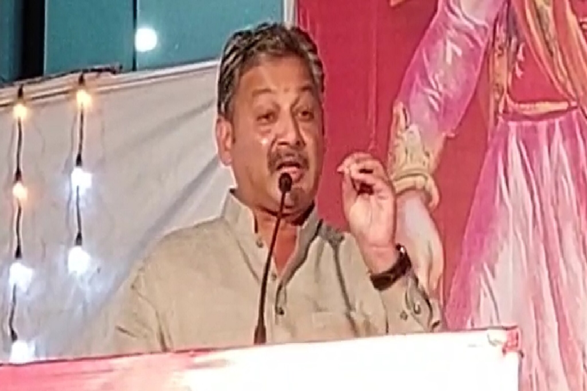 संभाजीराजे कडाडले, थेट भाजप नेत्यांवर केला घणाघात, शिवस्मारकाबद्दल विचारला सवाल