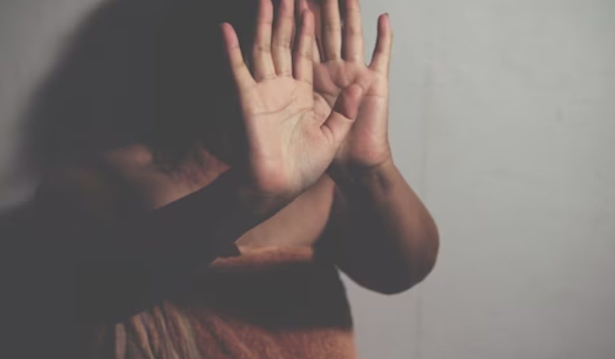 Amravati Sister Sexually Assaulted : तिच्या रक्षणाचे बांधले बंधन, तिच्याच शरिराचे तोडले लचके, भाऊ-बहिण नात्याची भयानक घटना