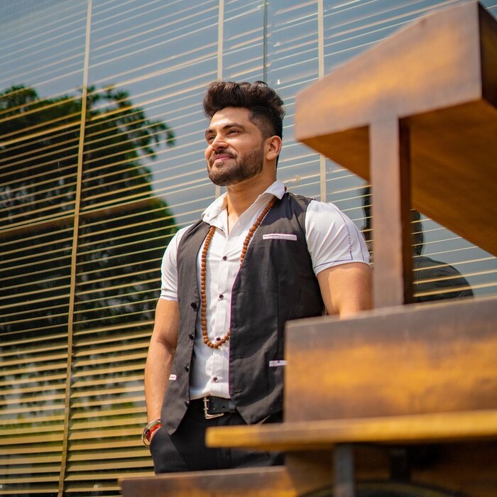 एकदा नव्हे तब्बल दोनवेळा शिवला हा अनुभव आला आहे. एकदा एका महिलेने त्याला रात्री ऑडिशन घेण्यासाठी बोलावलं होतं. मात्र शिवने ती ऑफर धुडकावून लावली होती. 