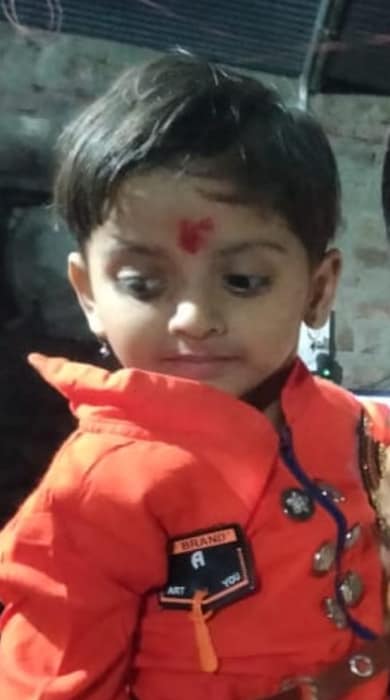 ज्ञानदा यशोधन धावणे असे चार वर्षीय मृत चिमुकलीचे नाव आहे. दरम्यान आरोपी वारंवार घरी भांडण काढत होता परंतु गावकऱ्यांच्या मदतीने भांडणे मिटवण्याचा प्रयत्न व्हायचा