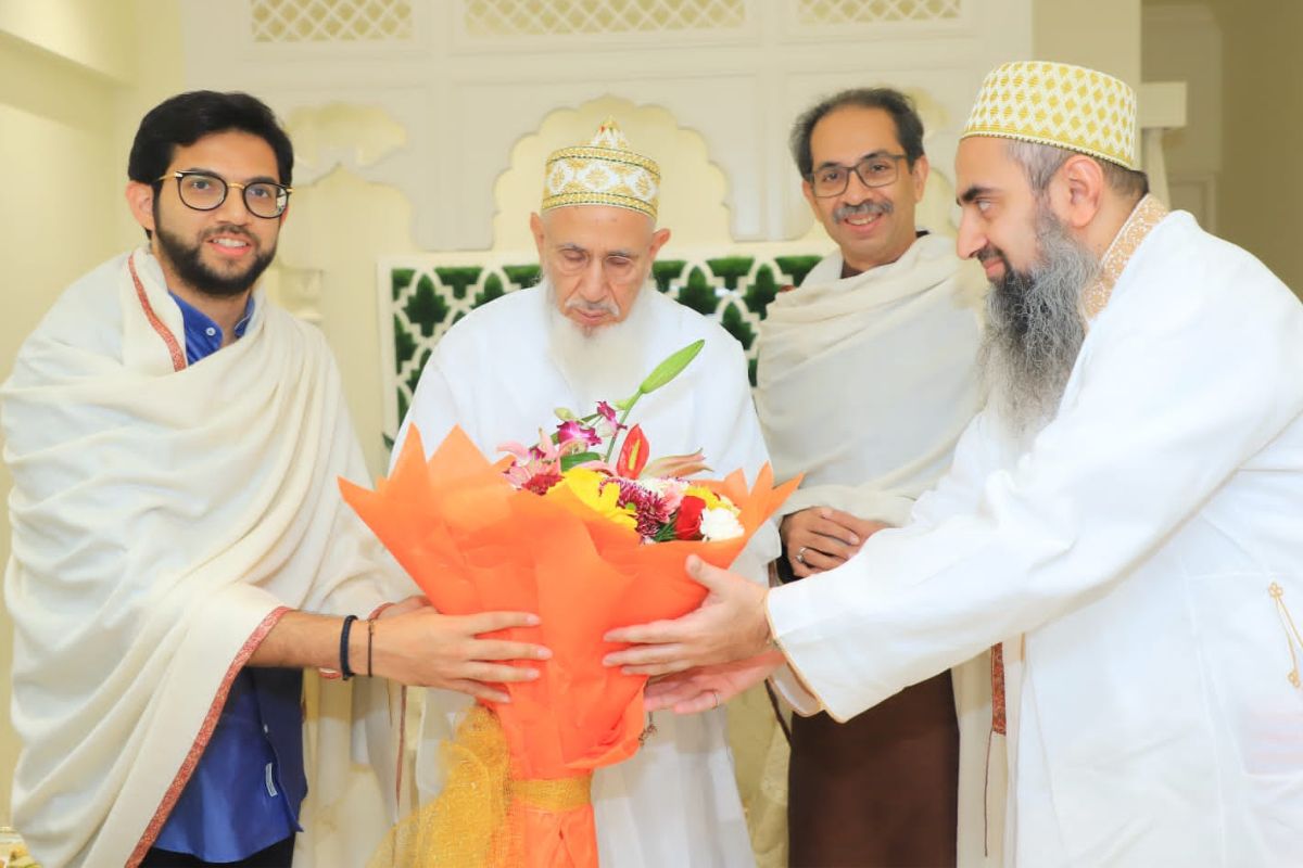 पंतप्रधान मोदींवर 'सैफ अकादमी' उद्घाटनावरून आधी टीका, आता उद्धव ठाकरे तिकडेच गेले