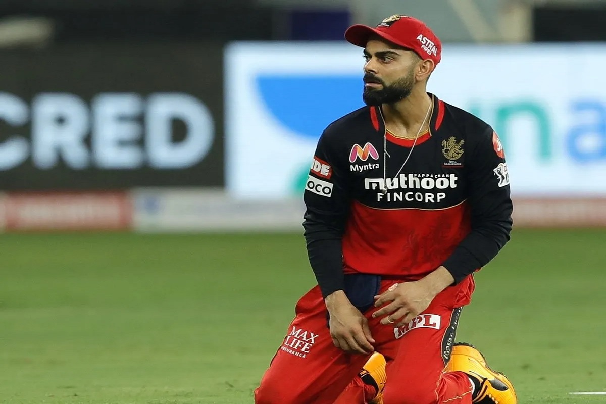 विराट कोहली नाही तर या खेळाडूकडे जाणार RCB संघाचे कर्णधारपद