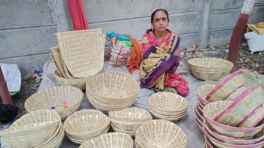 या यात्रेमध्ये काही स्टॉल लक्षवेधी होते. घरगुती वापराच्या वस्तूंची दुकानेही आली होती. 