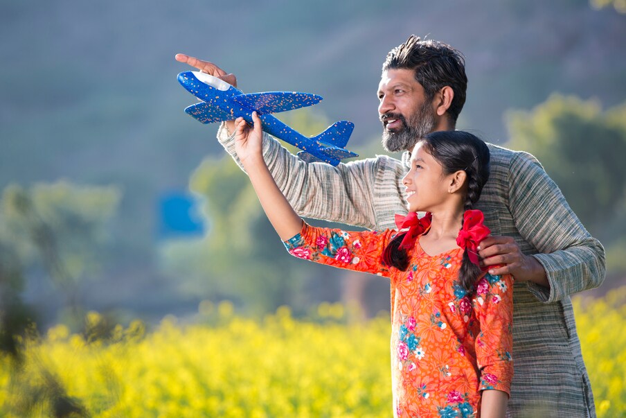 या वयातील मुलांना शारीरिक हालचाली आणि स्वच्छतेबद्दल महत्व पटवून देणे आवश्यक आहे. त्यानंतर मुलं नेहमी सुरक्षित आणि आनंदी राहतील.  