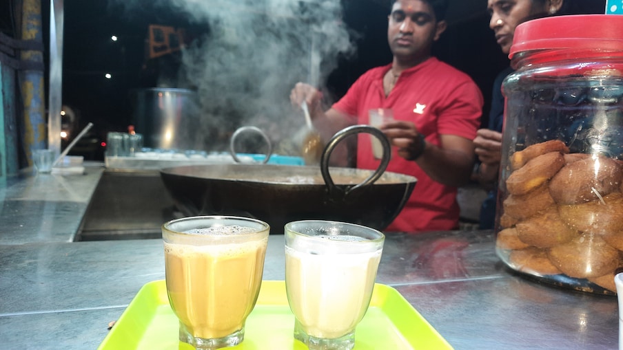 कोल्हापूरच्या सोमवार पेठमधील लक्ष्मी रोडवर जयश्री ताईंच्या सासऱ्यांच्या वडिलांनी हा गाडा सुरू केला होता. तो व्यवसाय आता जयश्री ताई सांभाळतात. 