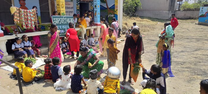 ज्ञानाचा दीपोत्सव, शब्दांचा खजिना, ज्ञानाची हंडी, रक्षाबंधन-वृक्षाबंधन, सर्पमित्र, नागपंचमी असे सण-उत्सवासोबत शिक्षणाचे महत्त्व सांगणारे उपक्रम राबविले. 