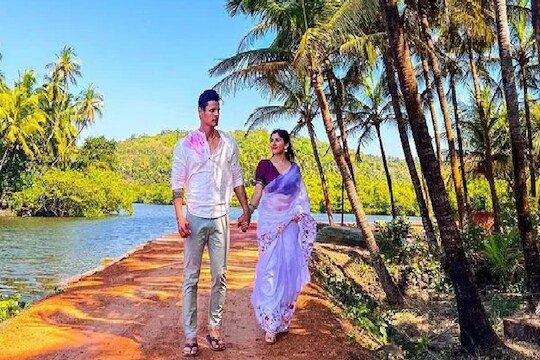 जयमध्ये रंगला मीराचा जीव; बिग बॉस मराठीची चिकनी जोडी पुन्हा एकत्र