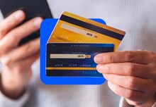 Credit Card Tips  :  सावधान! तुमचं क्रेडिट कार्ड बंद होणार? लगेच चेक करा