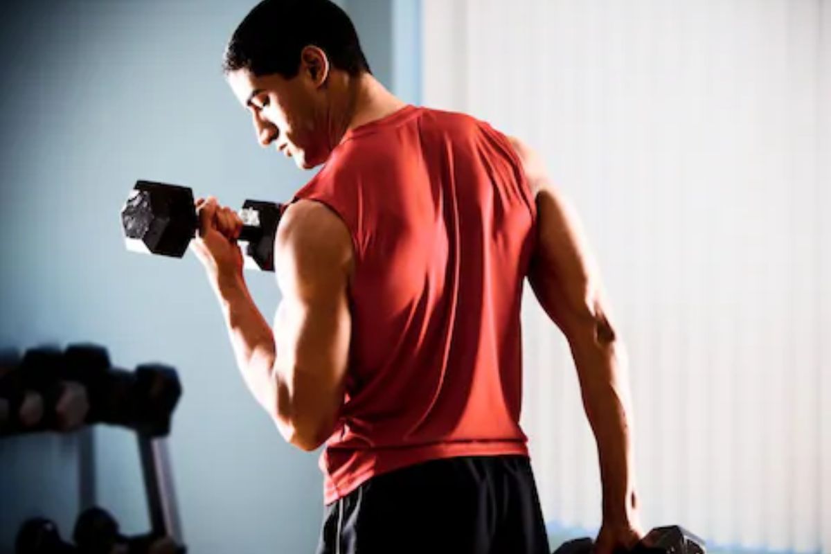 सतत 20 वर्षं व्यायाम करूनही शेवटी चालणं झालं अशक्य! पाहा व्यक्तीला का झाला हा त्रास