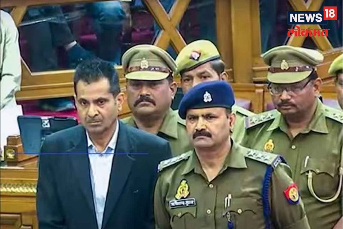 IAS अधिकाऱ्याला विधानसभेत मागावी लागली माफी