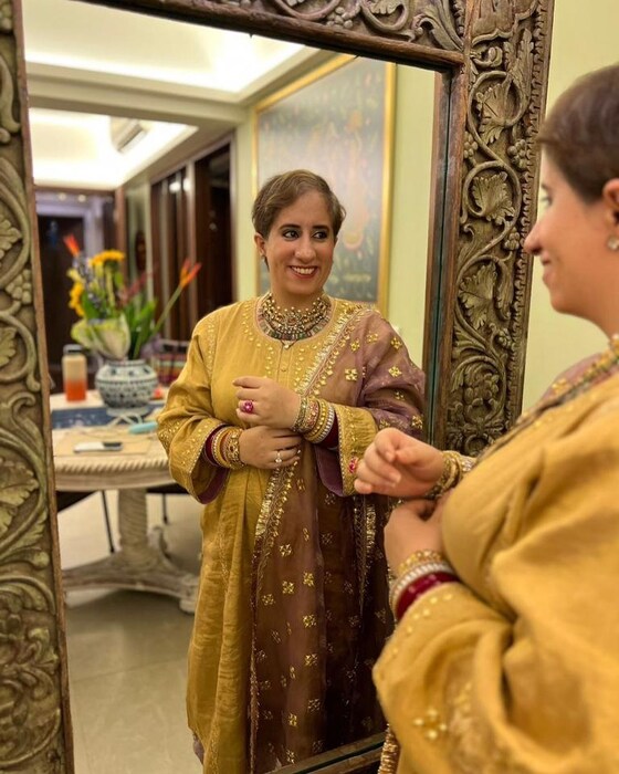  गुनीत मोंगा निर्मित 'द एलिफंट व्हिस्पर्स' हा लघुपट ऑस्कर मिळाल्यानंतर पुन्हा एकदा चर्चेत आला आहे. 