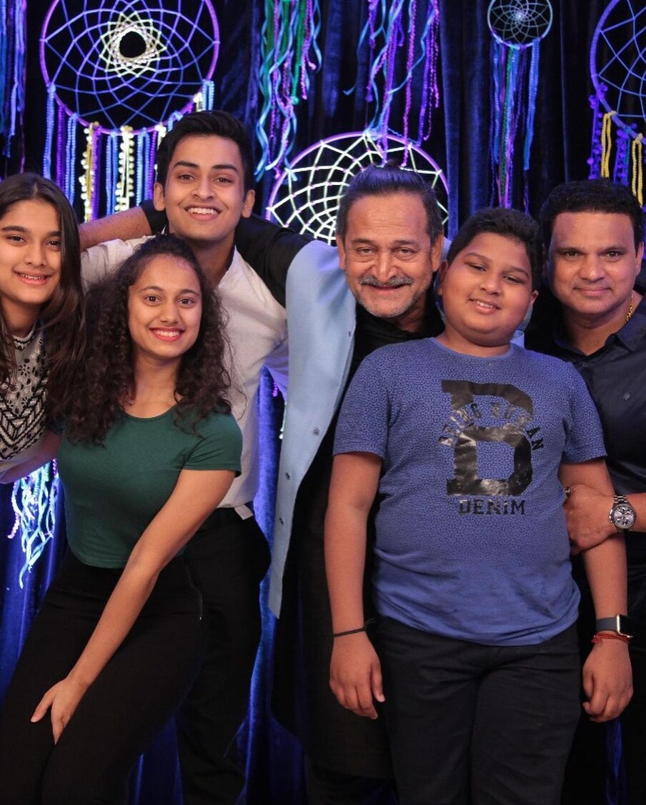  परंतु महेश मांजरेकर किंवा सत्या मांजरेकरने याबाबत कधीही कोणती प्रतिक्रिया दिलेली नाहीय. 