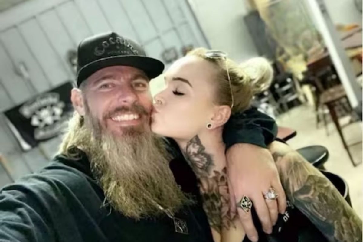 पोटच्या लेकीनेच दिला आईला धोका; तरुणीने वडिलांसोबतच बांधली लग्नगाठ, ती पोस्ट पाहून भडकले नेटकरी