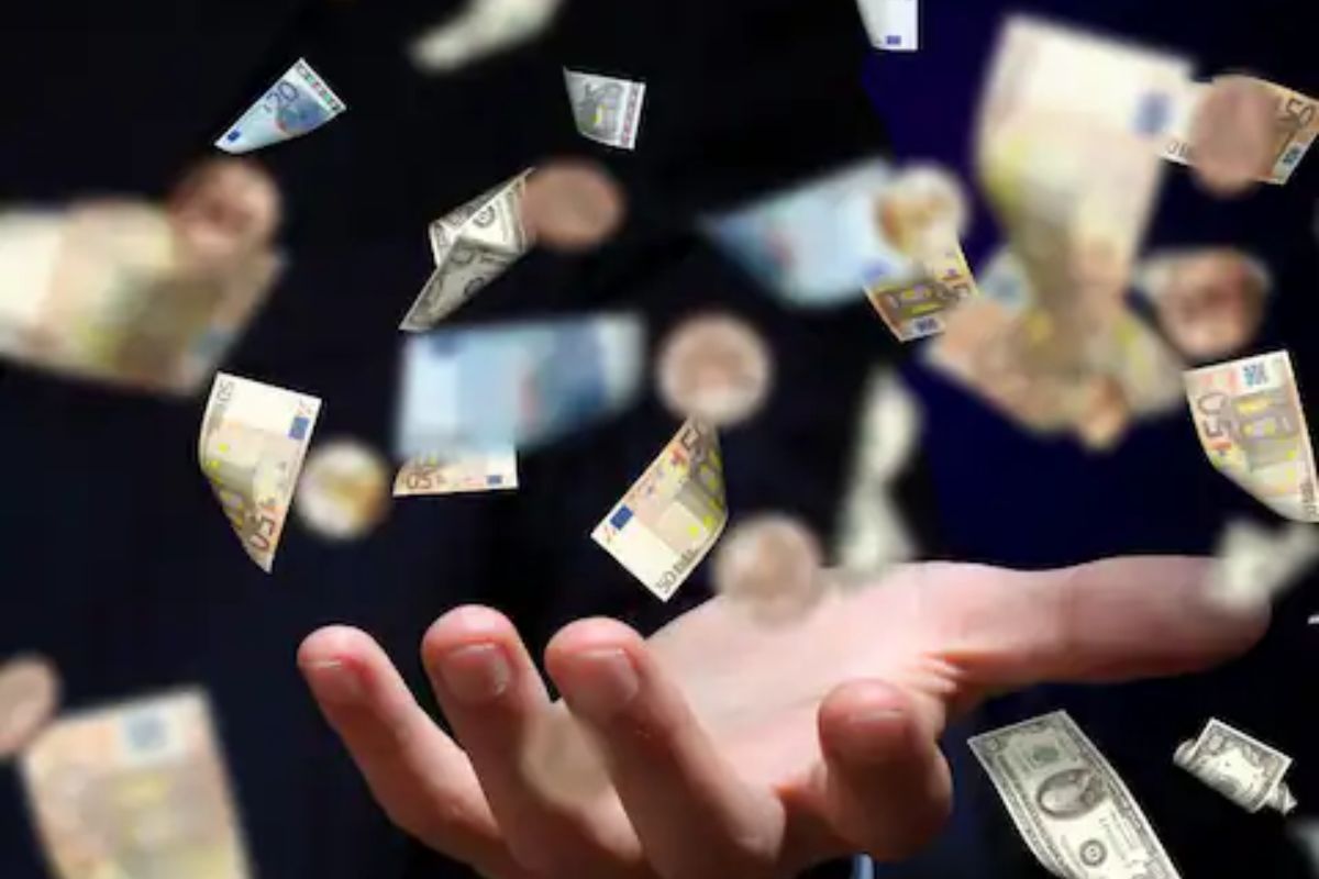 एक चूक पडली महागात; 100 कोटींचा मालक रातोरात रस्त्यावर आला