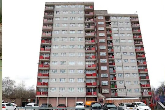 पश्चिम लंडनमधली `ही` इमारत समजली जाते सर्वांत धोकादायक 