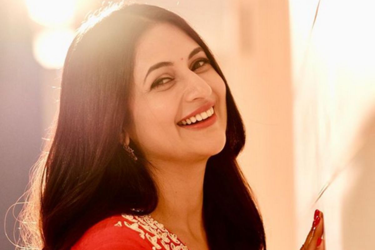 दिव्यांका त्रिपाठीने शेअर केला भूकंपाचा लाईव्ह व्हिडीओ