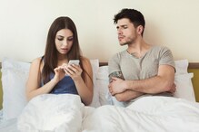 बायको म्हणे, 'नवरा नको, स्मार्टफोन हवा'; मोबाईलवेड्या पत्नीने शेवटी पतीला....