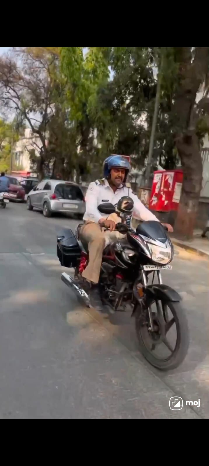  दिवसेंदिवस रस्त्यांवर होणाऱ्या अपघातांचे प्रमाण वाढलं आहे. 