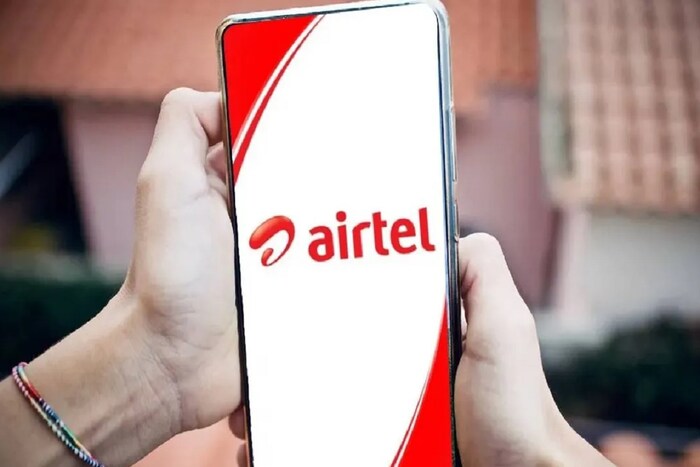  17 मार्च रोजी एअरटेलने एक खास प्लॅन ऑफर केलाय. Airtel ने आज Airtel 5G Plus नेटवर्कला प्रोत्साहन देण्यासाठी आपल्या ग्राहकांसाठी अनलिमिटेड 5G डेटा लॉन्च करण्याची घोषणा केली. 