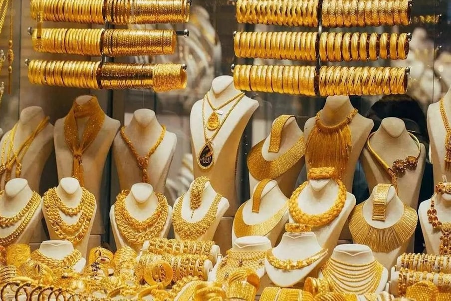 ऑनलाइन खरेदीवर तुम्हाला प्रति ग्रॅम 50 रुपये सूट मिळेल : पाच दिवसांसाठी उघडलेल्या गोल्ड बाँडसाठी इश्यू प्राइज  5,611 रुपये प्रति ग्रॅम निश्चित करण्यात आली आहे. 