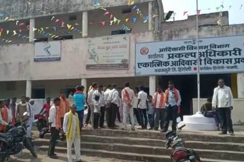 विद्यार्थ्यांमध्ये राडा