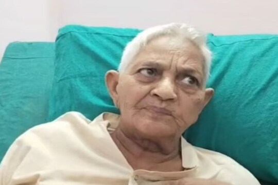 मृत व्यक्ती