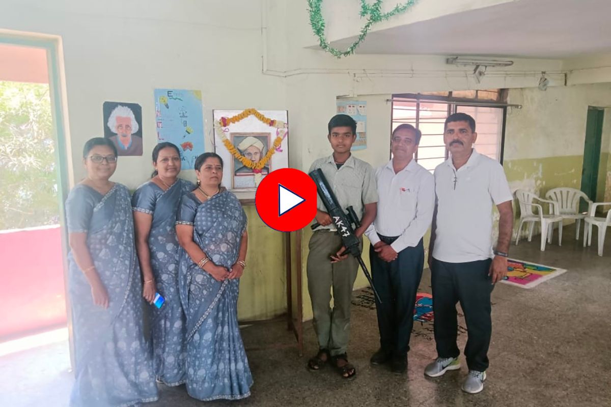 Jalna News : नववीतल्या ज्ञानेश्वरनं तयार केली बंदूक, पाहा कसं होणार पिकांचं संरक्षण, Video