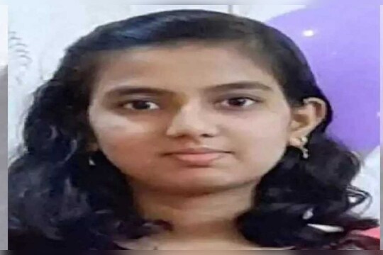 Kolhapur : ताप आला अन् तब्येत बिघडली, परीक्षेदरम्यान कोल्हापुरातल्या मुलीसोबत घडलं भयानक
