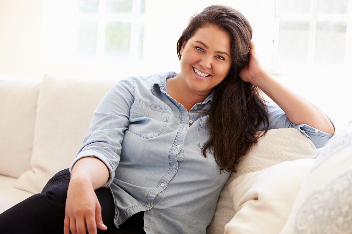 वयासोबत वाढते महिलांचे वजन! फक्त हार्मोनल चेंजेस नाही या गंभीर आजाराचे असू शकते लक्षण