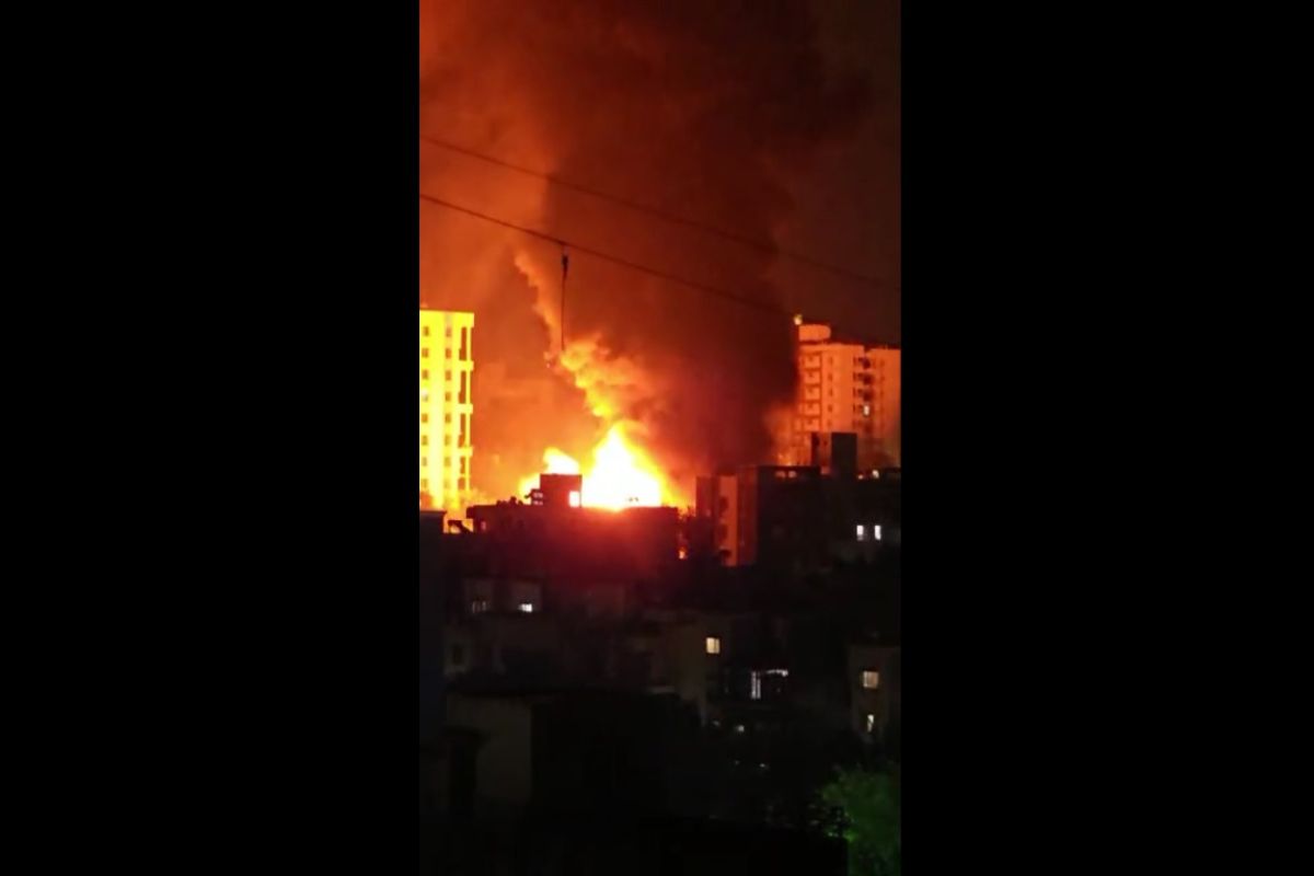 पुण्याच्या धायरीमध्ये भीषण आग