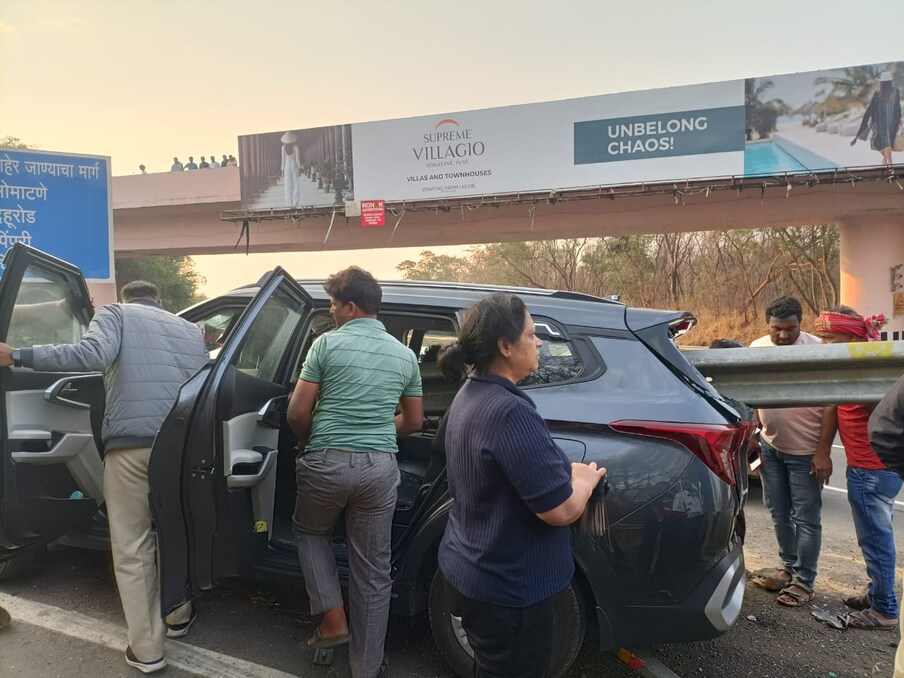 अशाच एका भयानक अपघाताचे फोटो समोर आले आहेत. या फोटोंवरुनच अपघात किती भीषण होता याचा अंदाज लावला जाऊ शकतो. 