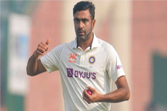IND vs AUS : अश्विनने तोडला कपिल देव यांचा रेकॉर्ड 
