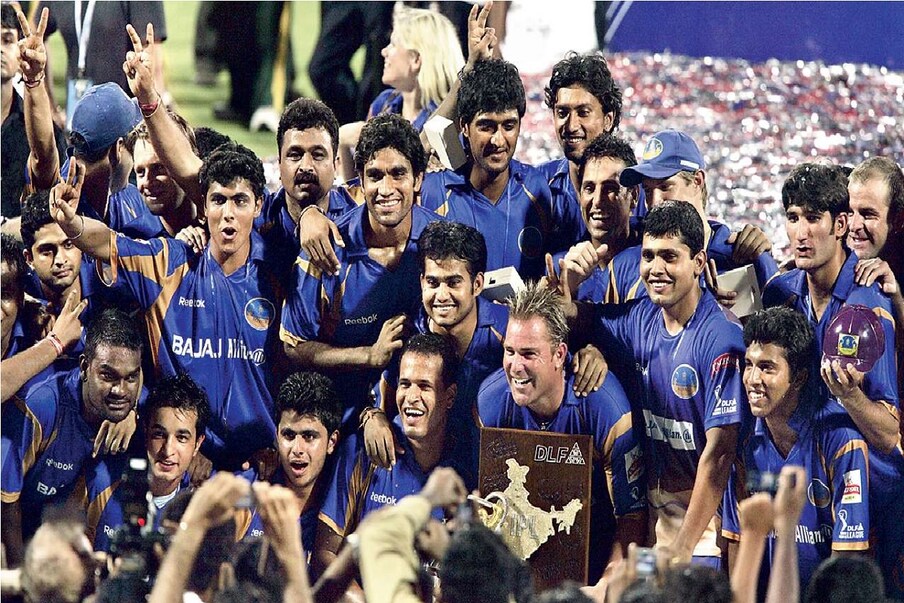 राजस्थान रॉयल्स संघाने 2008 मध्ये आयपीएलच्या पहिल्या सीजनचे विजेतेपद पटकावून इतिहास रचला. 