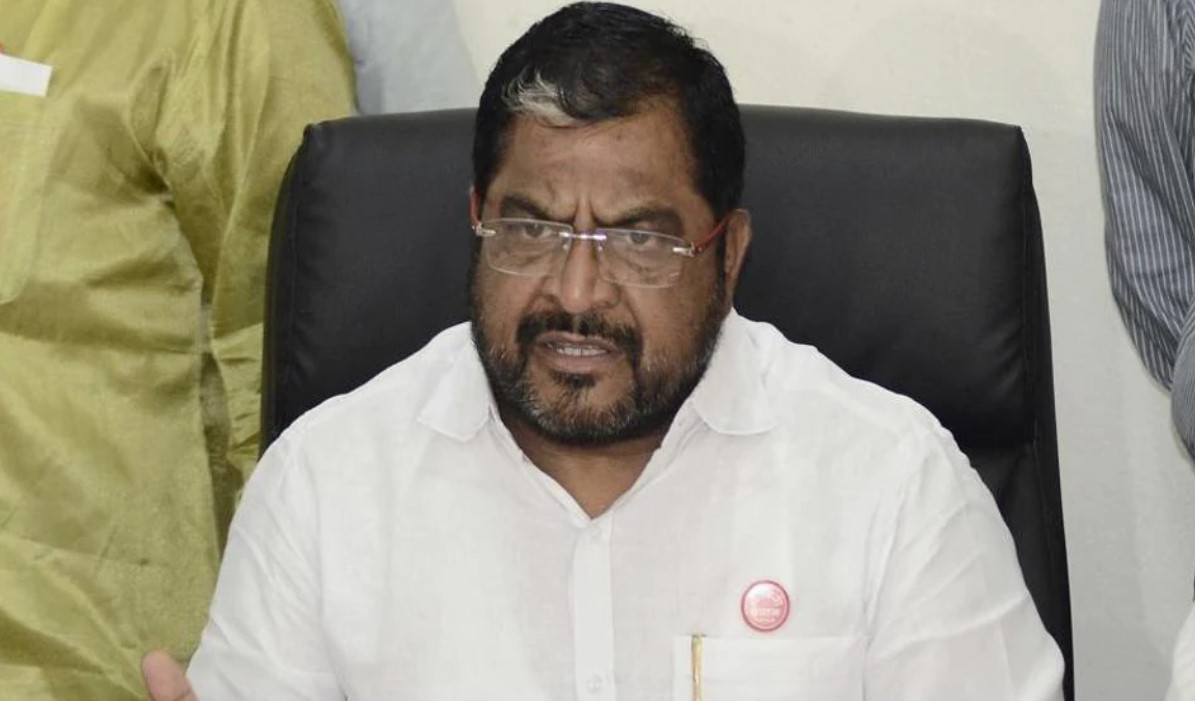 सेंद्रिय शेतीकडे जाणे हा वेडेपणा ठरेल, असं का म्हणाले राजू शेट्टी, काय आहे कारण?