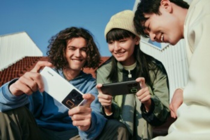 या फोनमद्ये 4600mAh बॅटरी दिली आहे. 9 मिनिटे आणि 30 सेकंद चार्ज व्हायला लागतात. कंपनीने चार्जिंग आणि बॅटरी या दोन्हीच्या सुरक्षेची काळजी घेतल्याचं म्हटलं आहे. 
