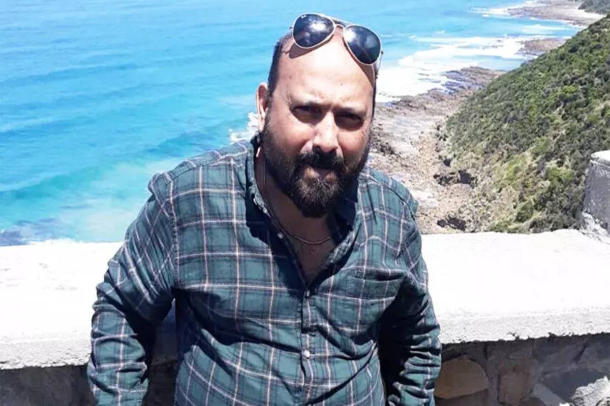 बॉर्डर गावस्कर ट्रॉफीचे वार्तांकन करणाऱ्या क्रीडा पत्रकाराचा हॉटेल रूममध्ये मृत्यू