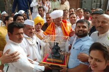 तुकाराम महाराजांच्या दर्शनासाठी शरद पवार देहूत, 24 वर्षांनी ठेवलं मंदिरात पाऊल
