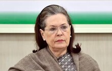 सोनिया गांधी यांच्या विमानाचे इमर्जन्सी लँडिंग, राहुल गांधीही होते सोबत