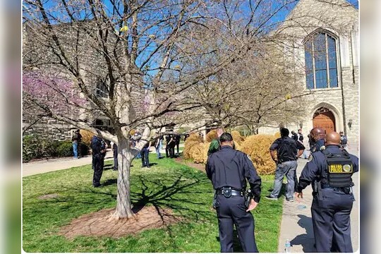 US School Shooting: धक्कादायक! अमेरिकेतील शाळेत अंदाधुंद गोळीबार, 3 मुलांसह 6 जणांचा मृत्यू