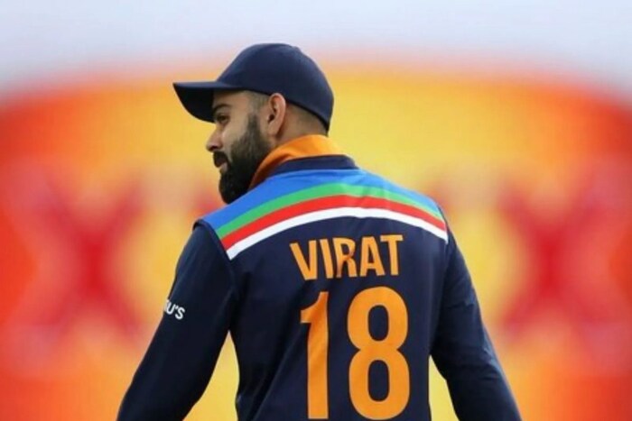विराट कोहलीने नुकतेच एका कार्यक्रमात तो 18 नंबरचीच जर्सी का घालतो याबद्दल खुलासा केला. 