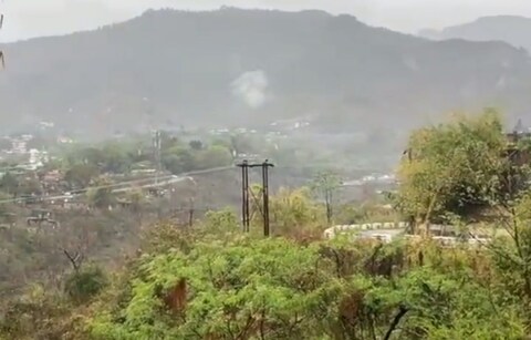 बंगालच्या उपसागरात कमी दाबाचा पट्टा निर्माण झाल्या असल्याने राज्यात पावसाची शक्यता वर्तवण्यात आली आहे.