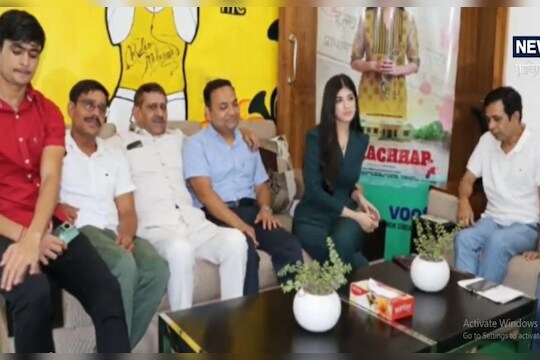 लाखो रुपयांची नोकरी सोडली अन् बनला अभिनेता, आयुष्याला कलाटणी देणारी कहाणी