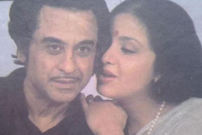 1976 मध्ये लीनाने किशोर कुमार दिग्दर्शित 'प्यार अजनबी है' चित्रपट साइन केला. दोघांमध्ये प्रेम फुलले, जरी किशोर दा यांनी तिला लग्नासाठी प्रपोज केले तेव्हा तिने नकार दिला. खूप समजावून सांगितल्यावर लीनाने लग्नाला होकार दिला, पण तिचे वडील या लग्नाला विरोध करत होते, कारण किशोर कुमारने तीनदा लग्न केले होते.