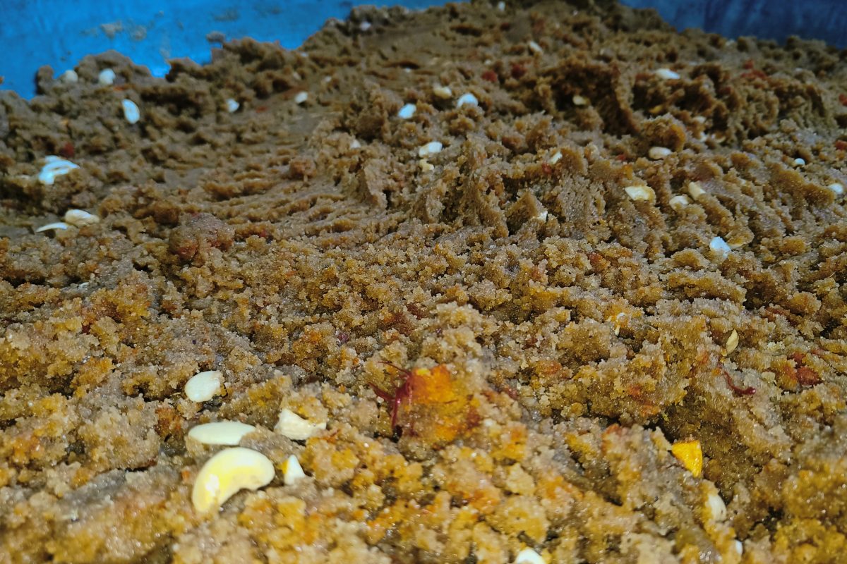 प्रसादासाठी बनवलेली भाकरी