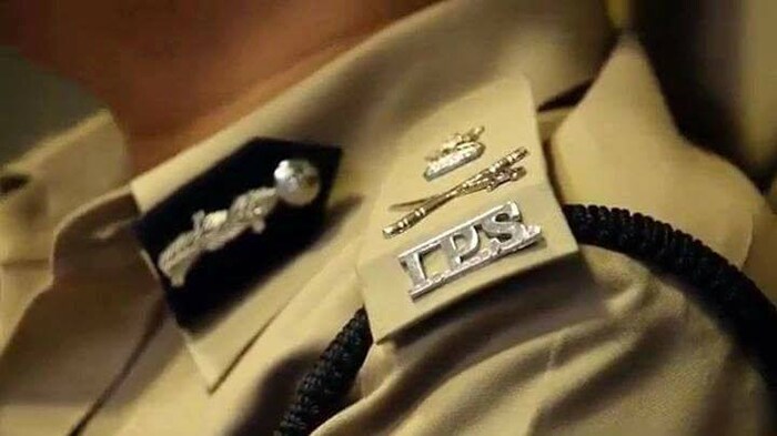 IPS - इंडियन पोलीस सर्व्हिस, सॅलरी - 1,80,000 च्या जवळपास.