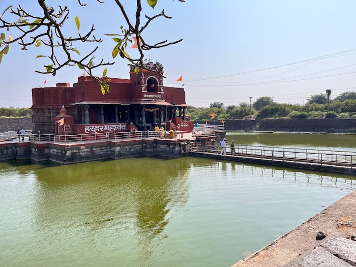  चालुक्य राजा विक्रमादित्य सहावा याने हे मंदिर 11 ते 12 शतकात बांधले असावे, असं इतिहासकार सांगतात. त्यामुळे 1 हजार वर्षांहून अधिक जुने असे हे ऐतिहासिक मंदिर आहे.