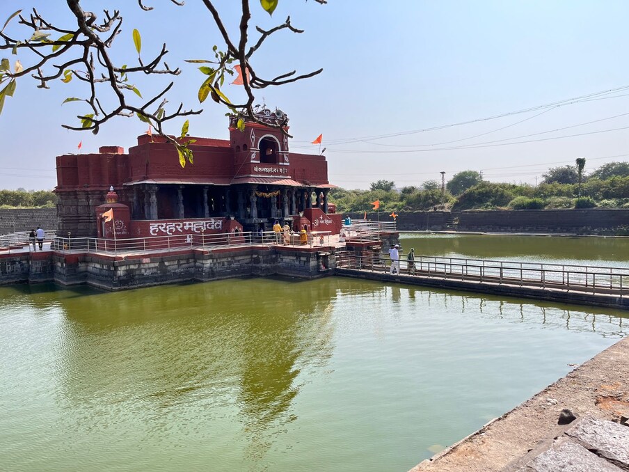 चालुक्य राजा विक्रमादित्य सहावा याने हे मंदिर 11 ते 12 शतकात बांधले असावे, असं इतिहासकार सांगतात. त्यामुळे 1 हजार वर्षांहून अधिक जुने असे हे ऐतिहासिक मंदिर आहे.